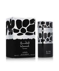 Las Notas de Salida son madera de oud y cedro; las Notas de Corazón son lavanda, salvia y romero; las Notas de Fondo son pachulí y vetiver.